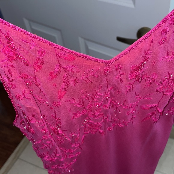 Beautiful fuchsia evening dress - Picture 9 of 11